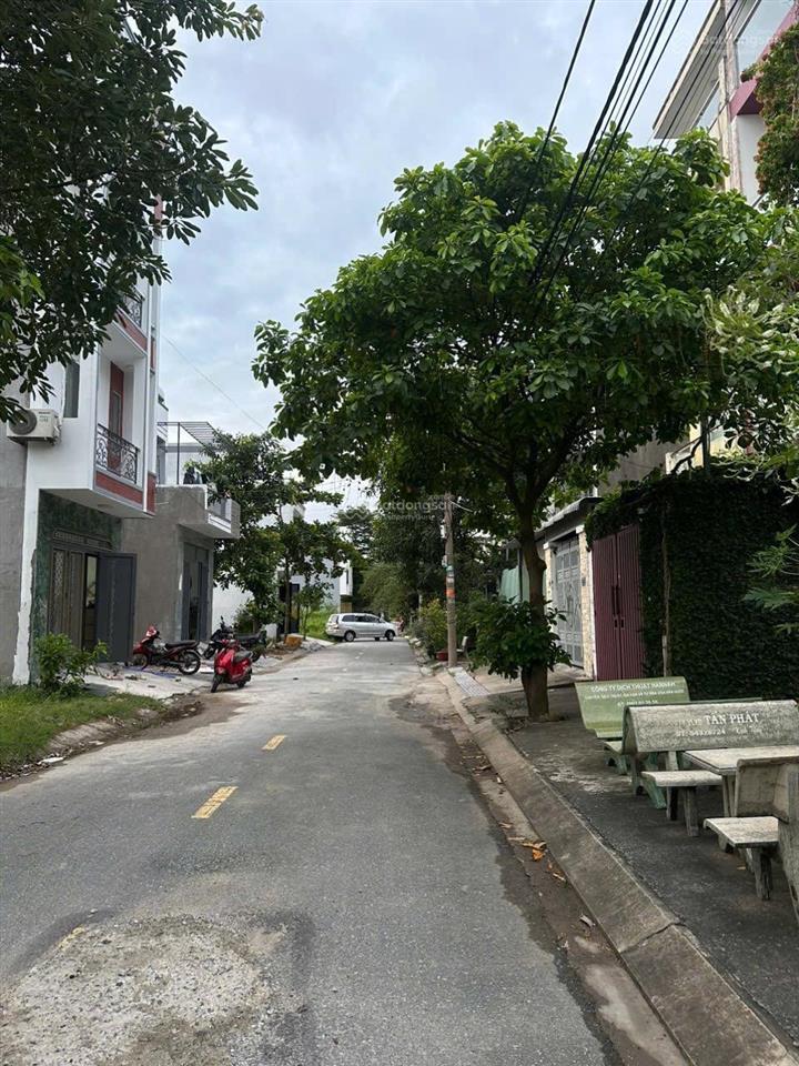 Bán gấp nhà kdc phú lợi diện tích 4.5x15, 1 trệt, 1 lầu 3pn, 2toilet đã hoàn công full nội thất