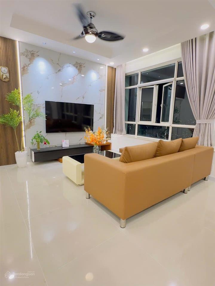 Một trong số ít 1 căn penhouse bán ra giá tốt view quận 1, phú mỹ hưng cực đẹp