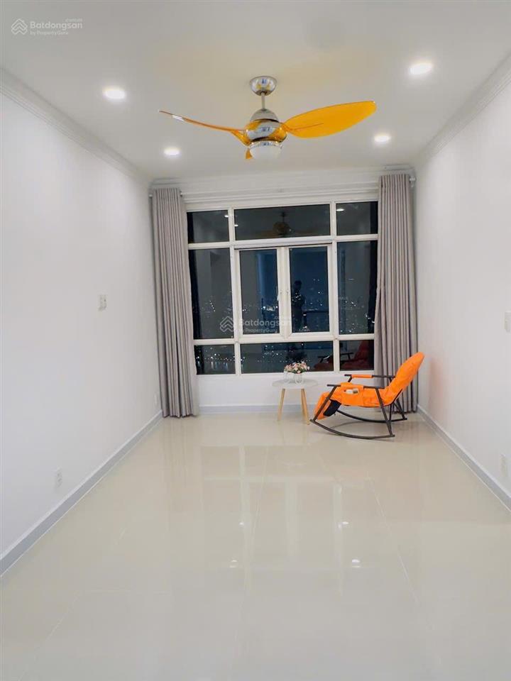Một trong số ít 1 căn penhouse bán ra giá tốt view quận 1, phú mỹ hưng cực đẹp