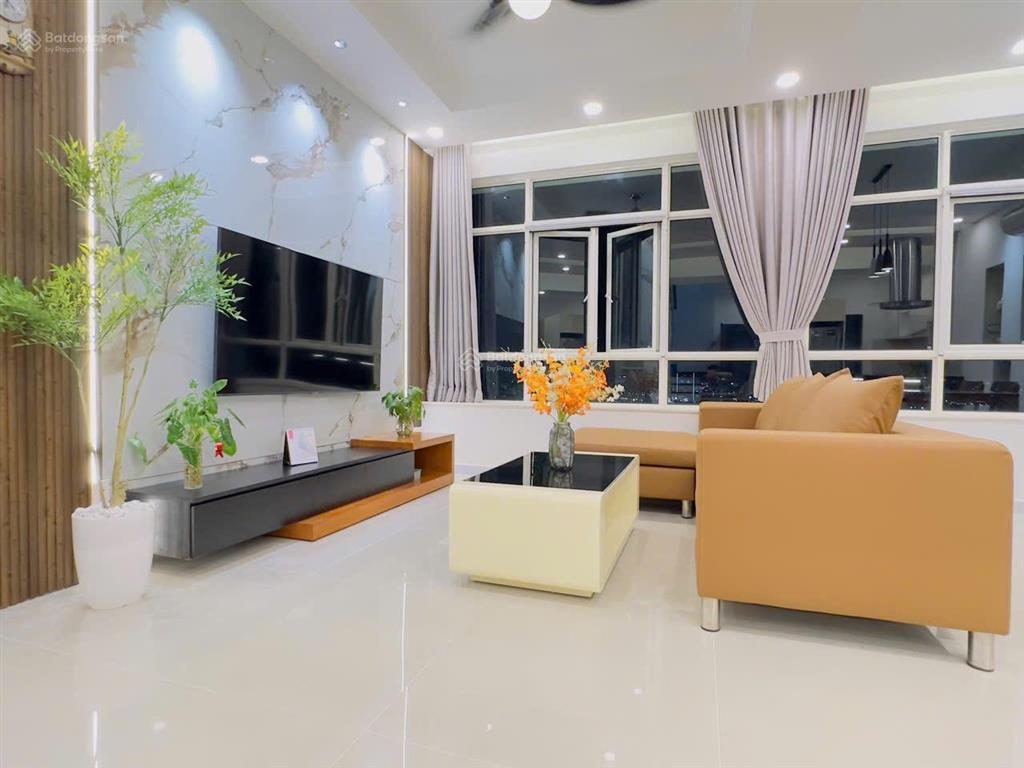 Một trong số ít 1 căn penhouse bán ra giá tốt view quận 1, phú mỹ hưng cực đẹp