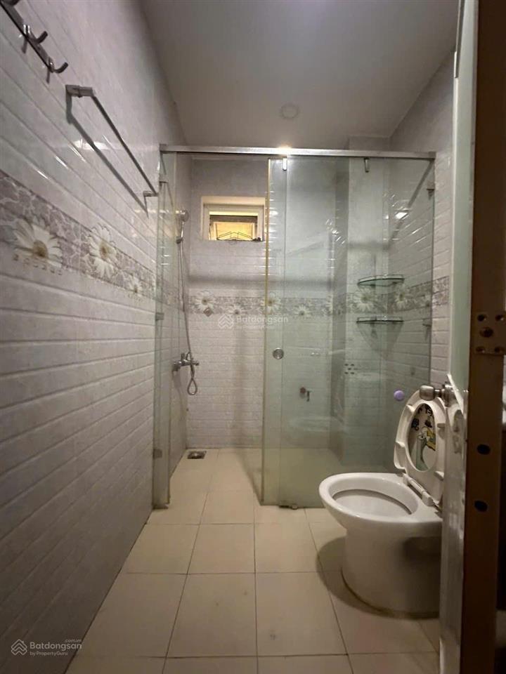 Chính chủ bán căn nhà 6x18 trục đường 105 (20m) nội thất cơ bản giá 9 tỷ