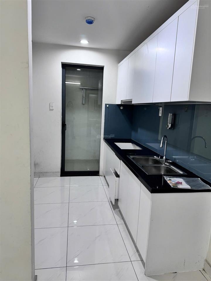 Chính chủ bán căn góc block b hướng tây bắc sẵn sổ giá 4 tỷ có thương lượng