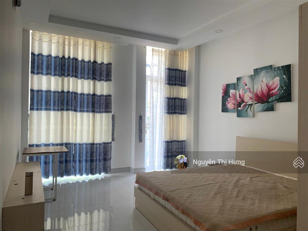 Cho thuê nhà phố khu công ích phạm hữu lầu q74x18m,3l,4pn,6wc+ntcbgiá  22tr / tháng.