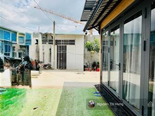 Cho thuê nhà cấp 4 mới xây hẻm 1135 huỳnh tấn phát q7  5,5x7m. 1pn + nội thất. giá 6tr/tháng.