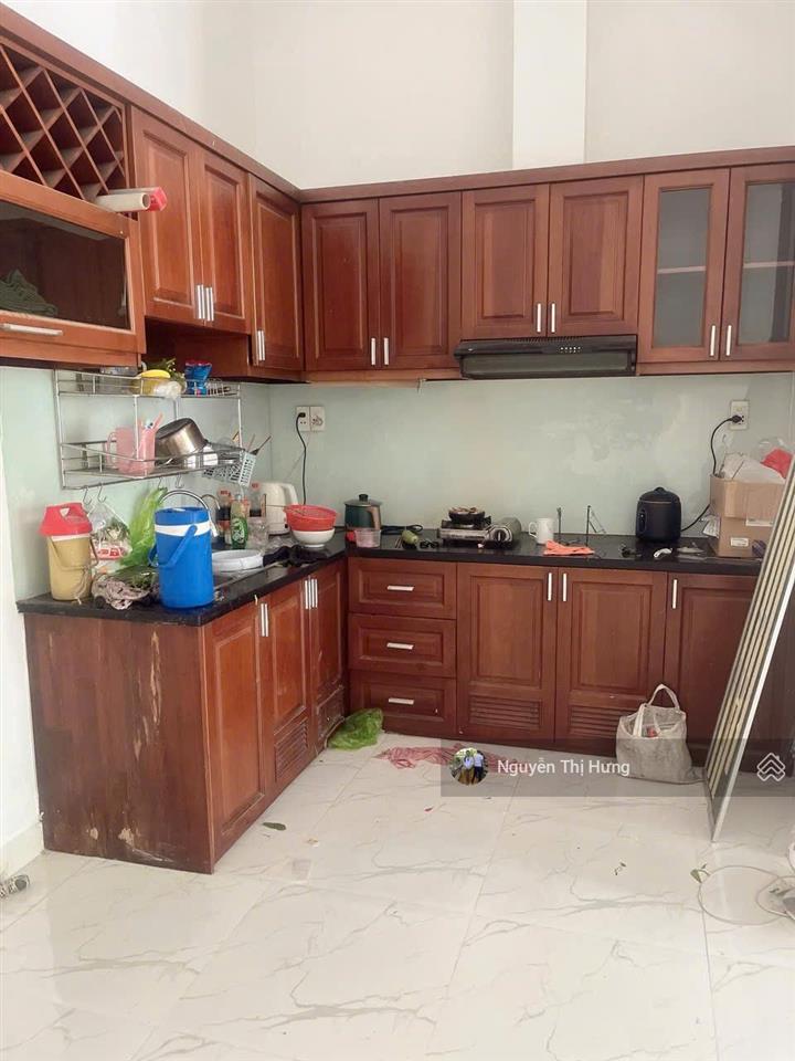 Cho thuê nhà cấp 4 mới sơn khu đường số phạm hữu lầu q7. đường 6m4.5x17m,2pngiá  9tr / tháng.