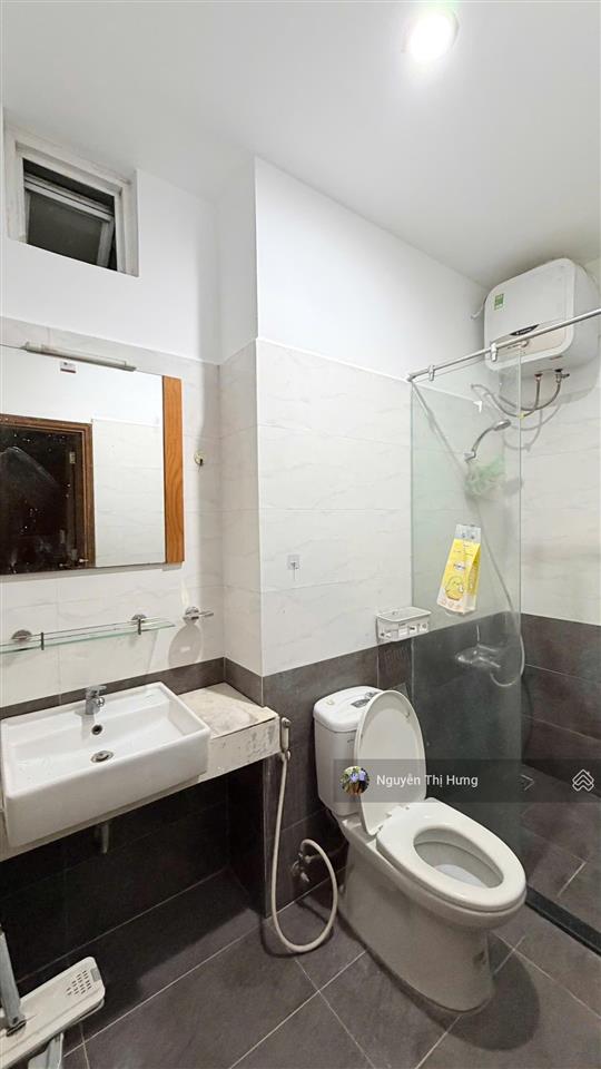 Cho thuê ch belleza q7124m2, 3pn, 2wcnhà mới sơn, sẵn ít nội thấtgiá chỉ 11tr (ở liền)