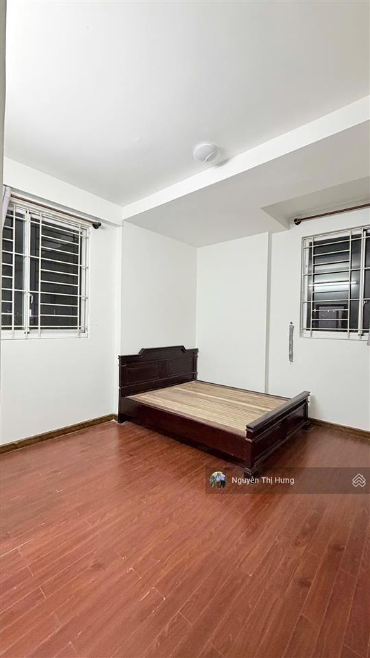 Cho thuê ch belleza q7124m2, 3pn, 2wcnhà mới sơn, sẵn ít nội thấtgiá chỉ 11tr (ở liền)