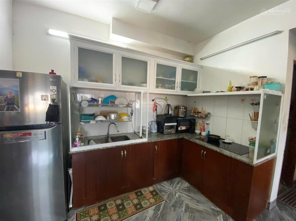 Bán căn hộ view sông nội thất siêu đẹp, nhà cực kỳ thoáng mát