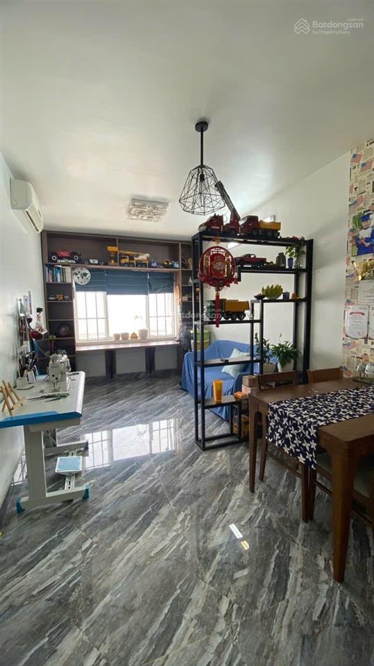 Bán căn hộ view sông nội thất siêu đẹp, nhà cực kỳ thoáng mát