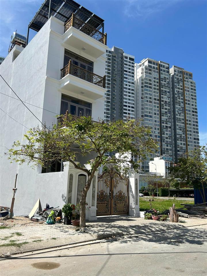 Bán đất đang xây dựng đào trí  dự án lotus residence, giá tốt khu vực