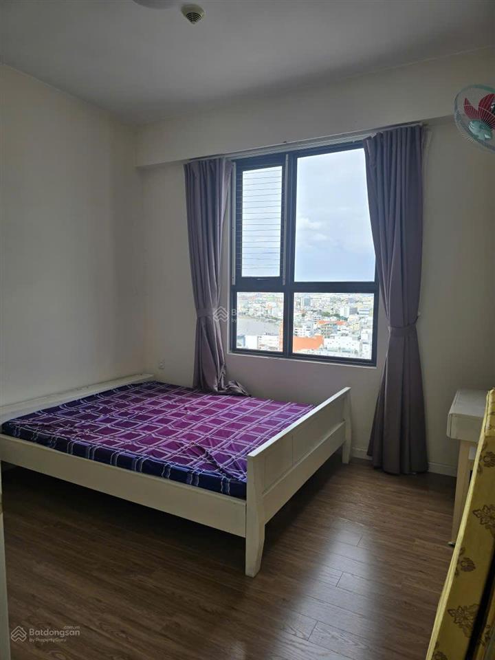 Cho thuê căn hộ chung cư mone nam sài gòn, căn góc view sông, đầy đủ nội thất.