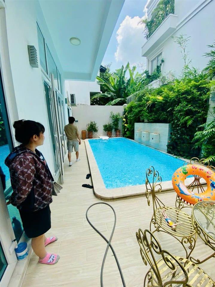Cho thuê biệt thự có hồ bơi kdc phú mỹ vạn phát hưng, quận 7. 11 x 21m, giá 60tr
