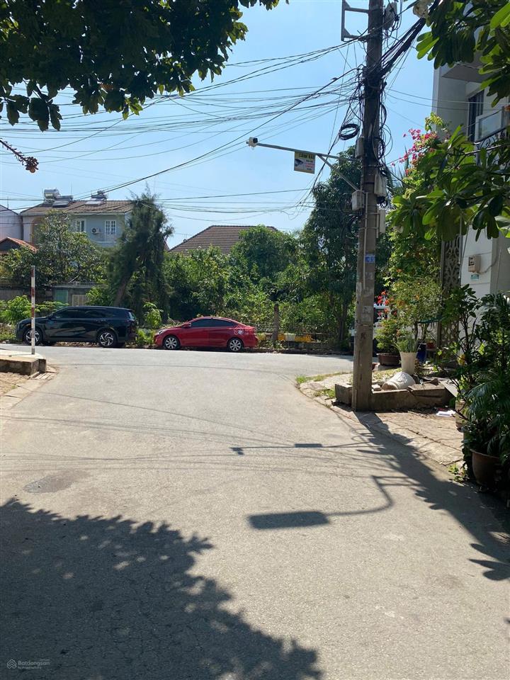 Cho thuê nhà phố đường 14m, kdc nam long phú thuận quận 7. dt 4 x 20, giá 20tr