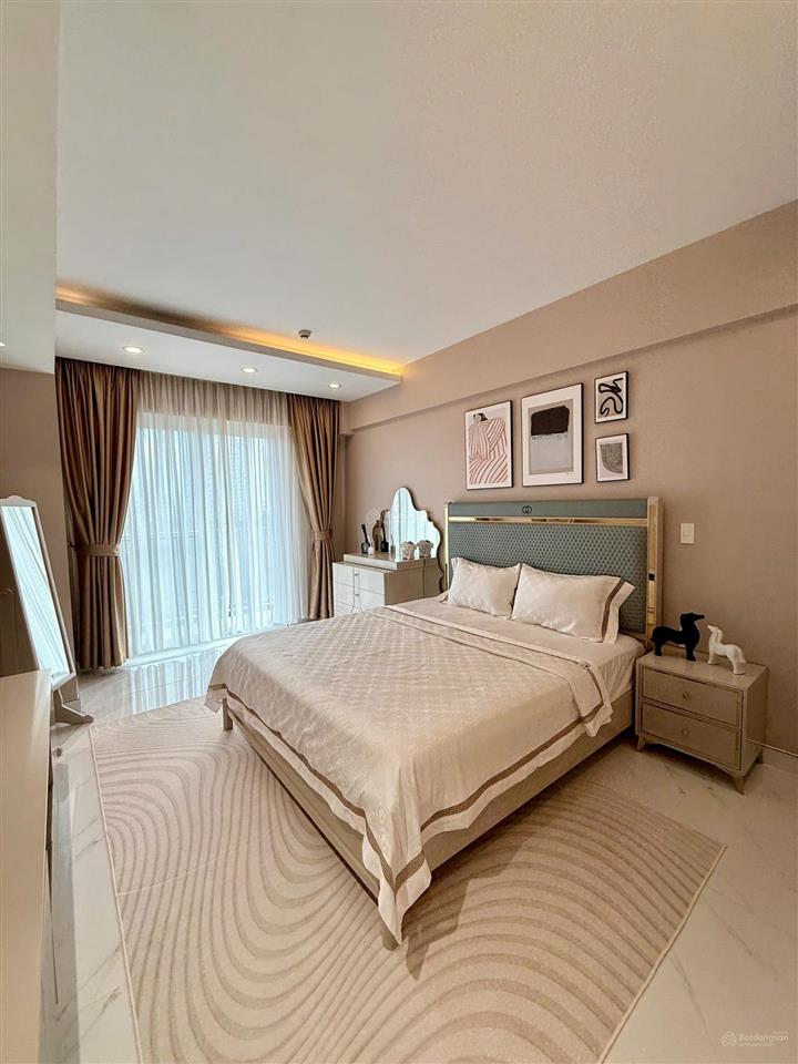 Bán scenic valley 1  pmh, dt 133m², giá 13,8 tỷ full nội thất mới 100% view sông  0932 026 ***