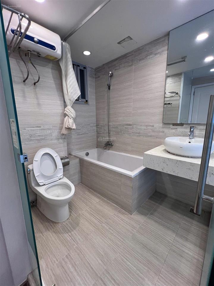 Bán nhanh căn hộ scenic valley 1, giá bán 7.1 tỷ, 71m², view trực diện hồ bơi, 0932 026 *** giang