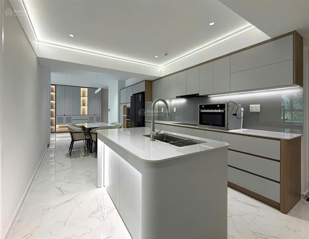 Bán ch happy valley, 9,6 tỷ, 105m2, 3pn, 2wc, nội thất cao cấp mới 100%, có ô xe hơi 0932 026 ***