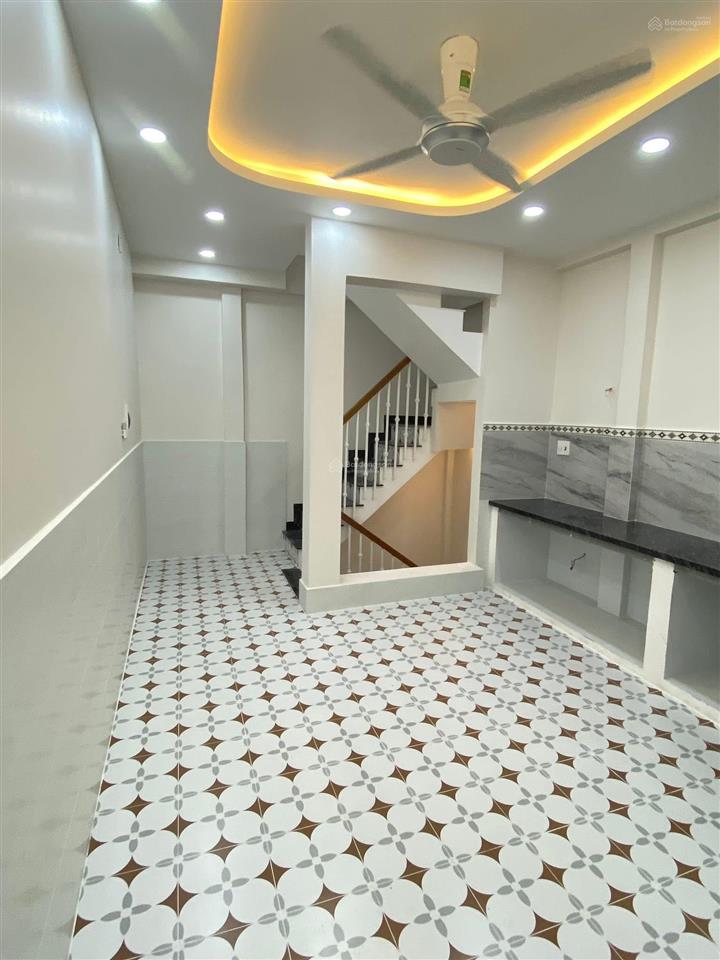 Bán cắt lỗ căn nhà mặt tiền huỳnh tấn phát nhà bè