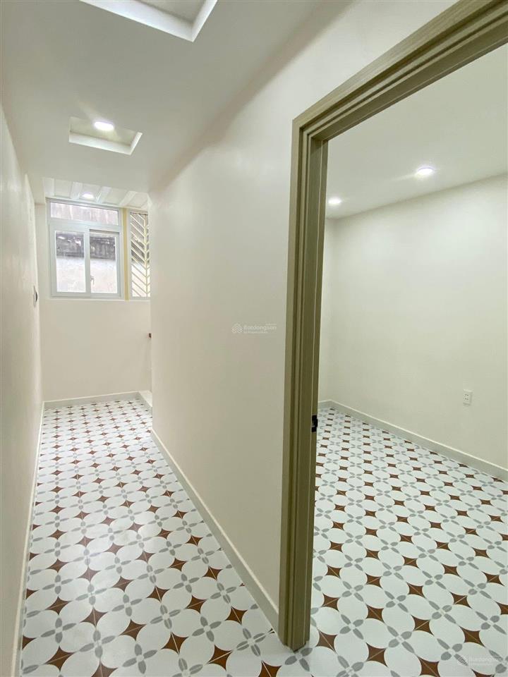 Bán cắt lỗ căn nhà mặt tiền huỳnh tấn phát nhà bè