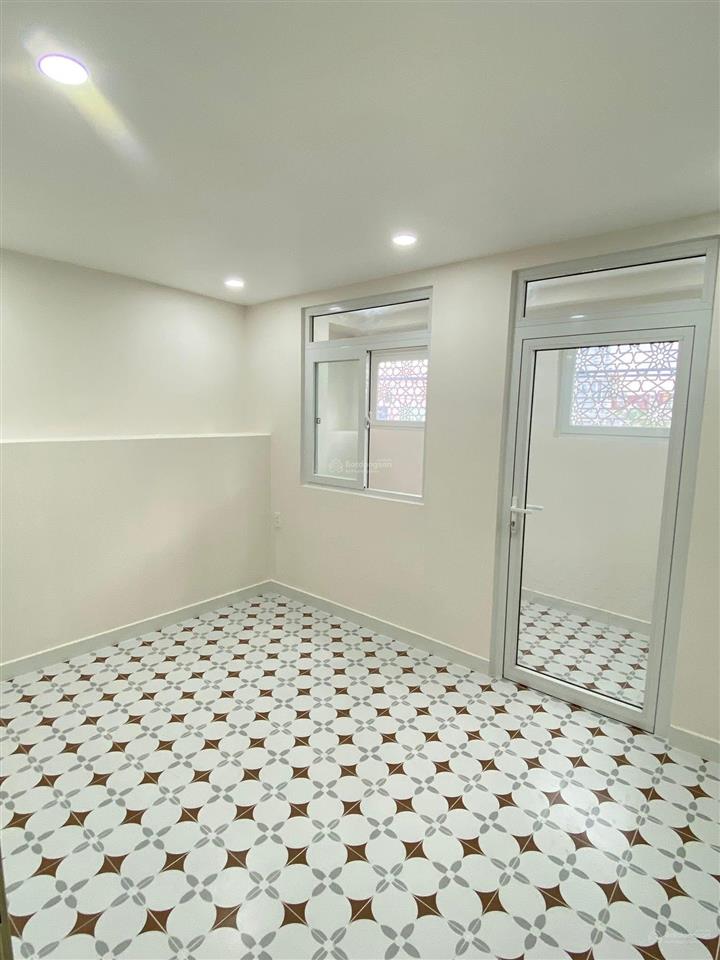 Bán cắt lỗ căn nhà mặt tiền huỳnh tấn phát nhà bè
