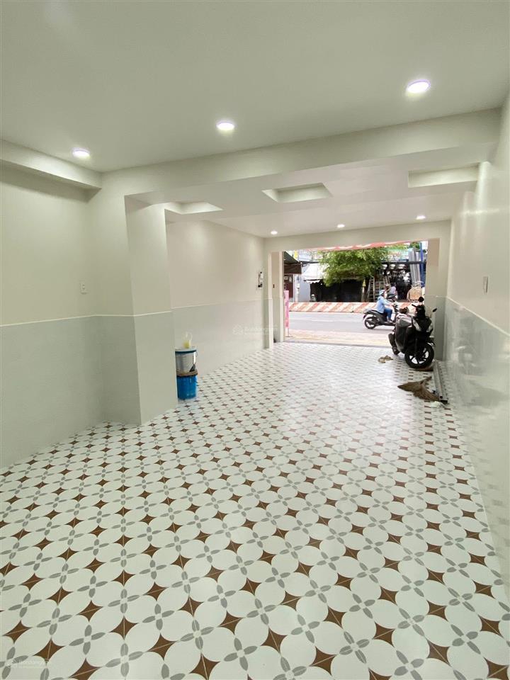 Bán cắt lỗ căn nhà mặt tiền huỳnh tấn phát nhà bè
