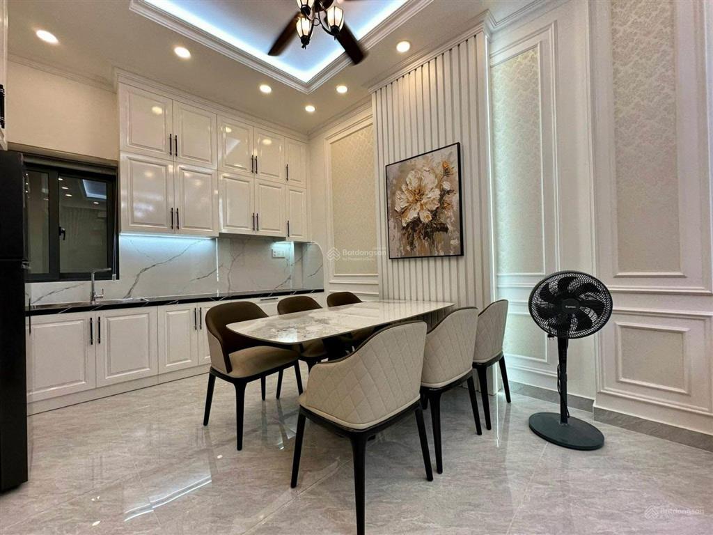 Bán gấp biệt thự mini 1027 huỳnh tấn phát, nhà có thang máy. giá 7,89 tỷ tl