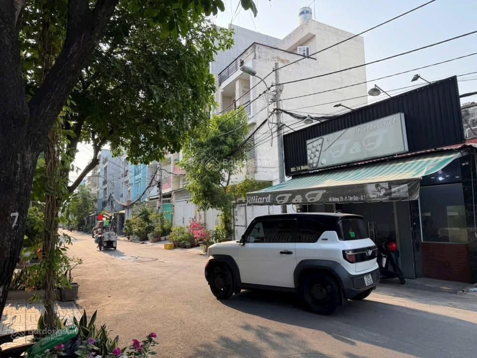 Còn sót lại nền nhà phố giá rẻ đường 49 tân quy quận 7