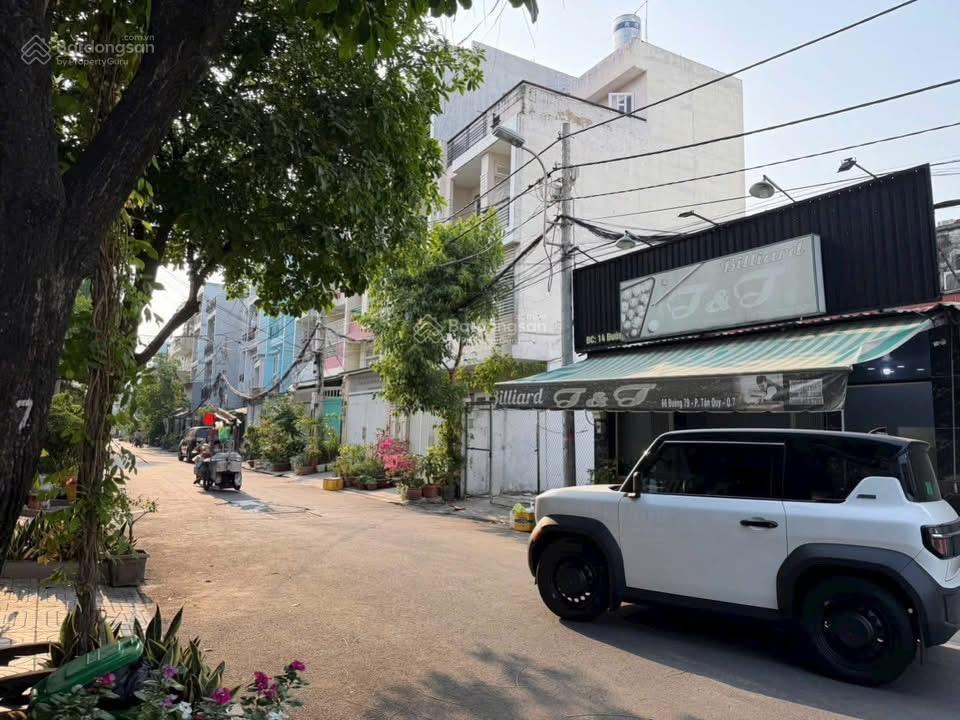 Còn sót lại nền nhà phố giá rẻ đường 49 tân quy quận 7