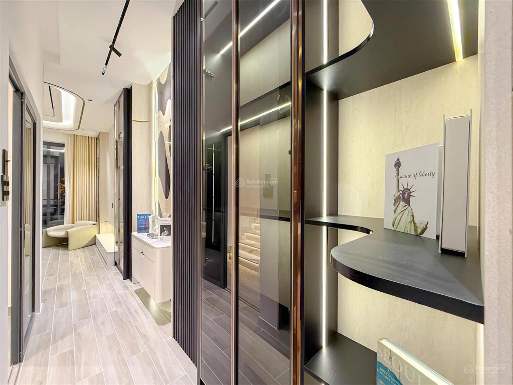 Kẹt tiền cần bán gấp căn nhà mới xây có gara ô tô nhà full nội thất