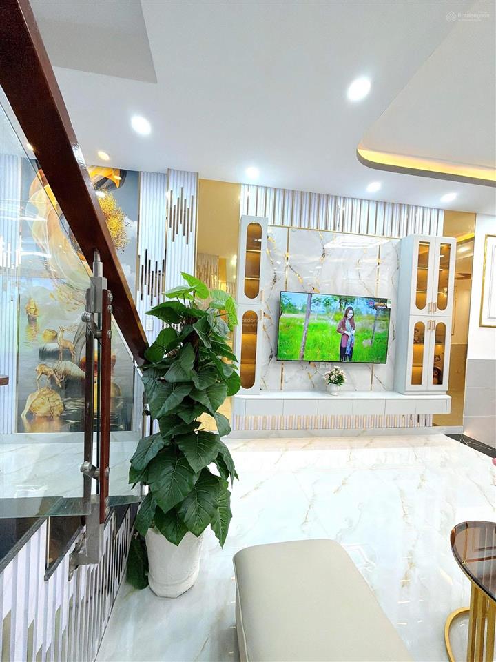 Bán gấp nhà mới mặt tiền đường 1806 thị trấn nhà bè. giá 8,9 tỷ có thương lượng