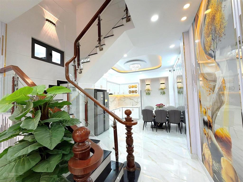 Bán gấp nhà mới mặt tiền đường 1806 thị trấn nhà bè. giá 8,9 tỷ có thương lượng