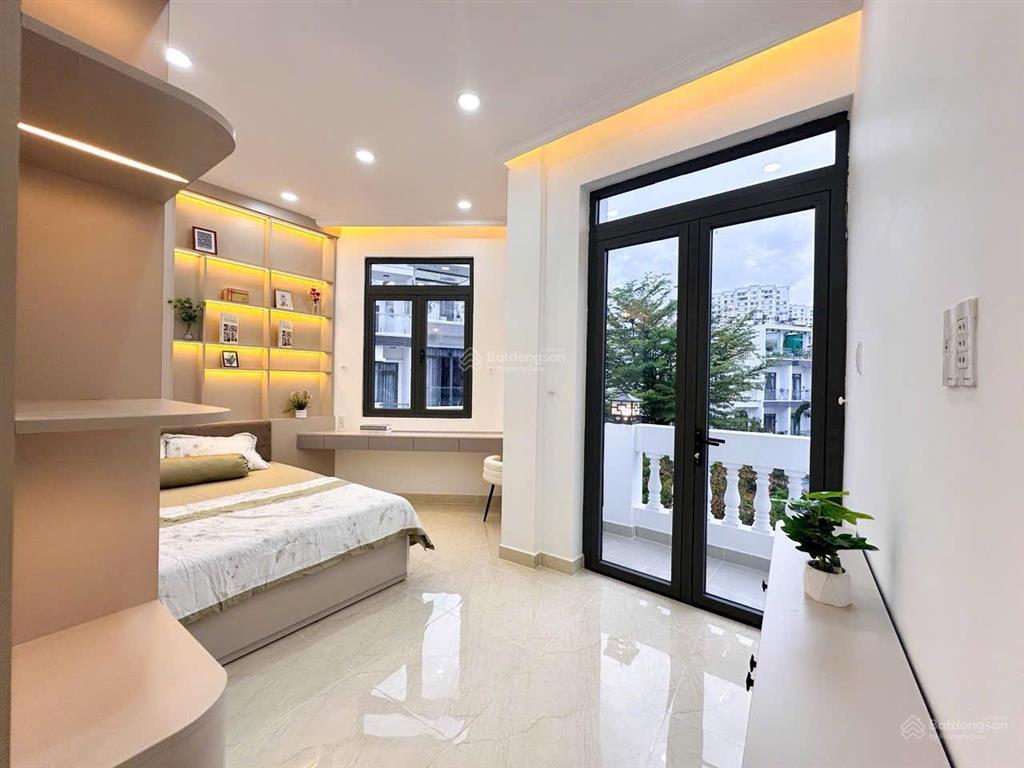 Bán gấp nhà phố góc 2 mặt tiền kdc petechim giá tốt. giá 8.45 tỷ
