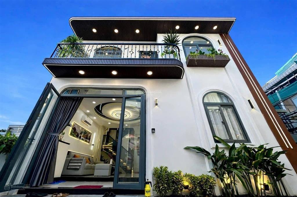 Kẹt bank cần bán gấp căn nhà 749 huỳnh tấn phát quận 7