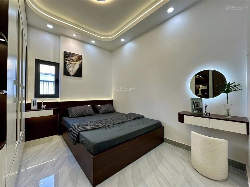 Kẹt bank cần bán gấp căn nhà 749 huỳnh tấn phát quận 7