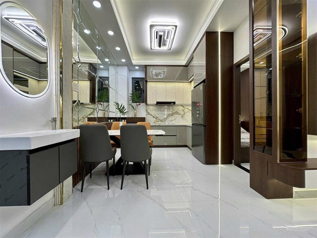 Kẹt bank cần bán gấp căn nhà 749 huỳnh tấn phát quận 7