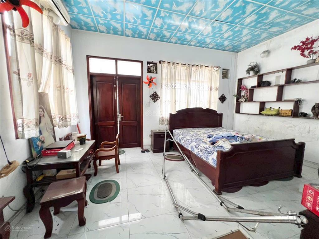 Bán gấp nhà hẻm 85 nguyễn thị xiếu phường tân hưng. giá đầu tư