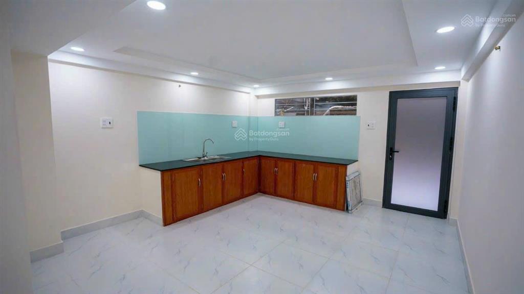 Bán nhà 4x16.2m, 5 tầng, 6pn, mặt tiền kdc bình đăng, p.6, q.8.  0901 364 ***