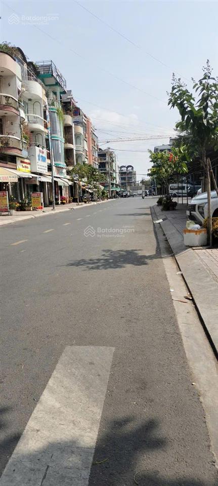 Bán nhà 4x16.2m, 5 tầng, 6pn, mặt tiền kdc bình đăng, p.6, q.8.  0901 364 ***