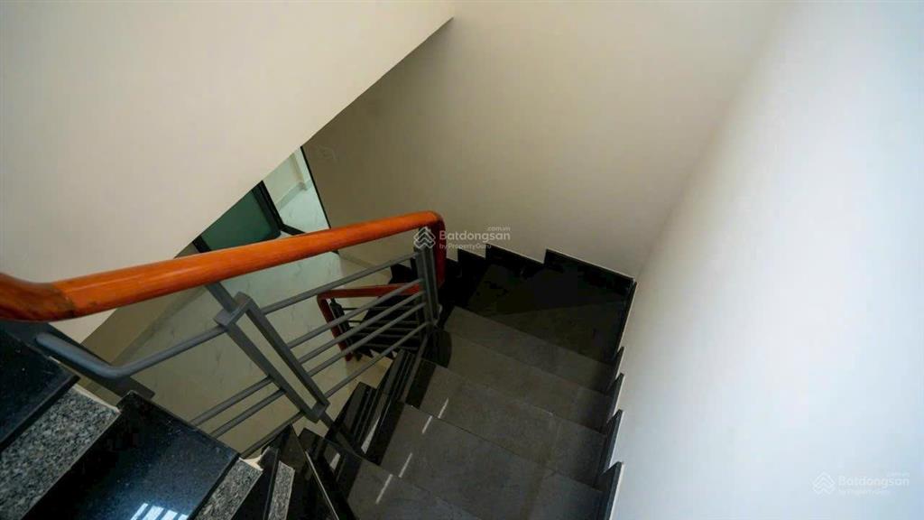 Bán nhà 4x16.2m, 5 tầng, 6pn, mặt tiền kdc bình đăng, p.6, q.8.  0901 364 ***