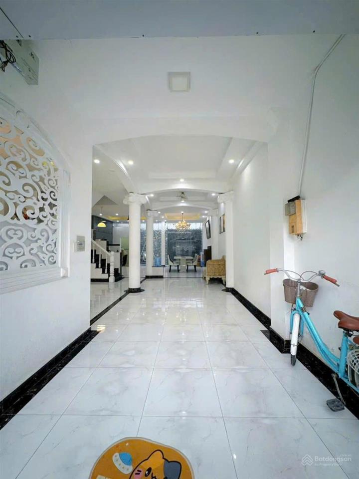 Bán biệt thự 7x19,5m, 4 tầng, mặt tiền đường số 10 kdc bình hưng, bình chánh.  0901 364 ***