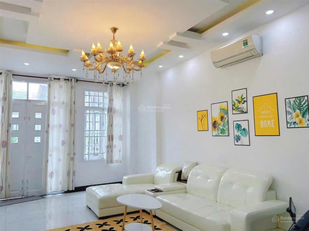 Bán biệt thự 7x19,5m, 4 tầng, mặt tiền đường số 10 kdc bình hưng, bình chánh.  0901 364 ***