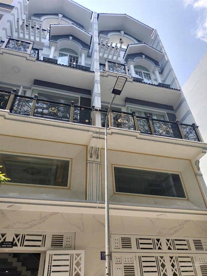 Bán nhà mặt phố 4,5x11m, 4 tầng, an dương vương, p.16, q.8.  0901 364 ***