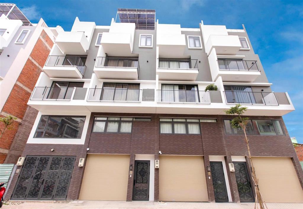 Bán nhà mặt phố 4x17m, 6 tầng, thang máy, đường 156 an dương vương, p.16, q.8.  0901 364 ***