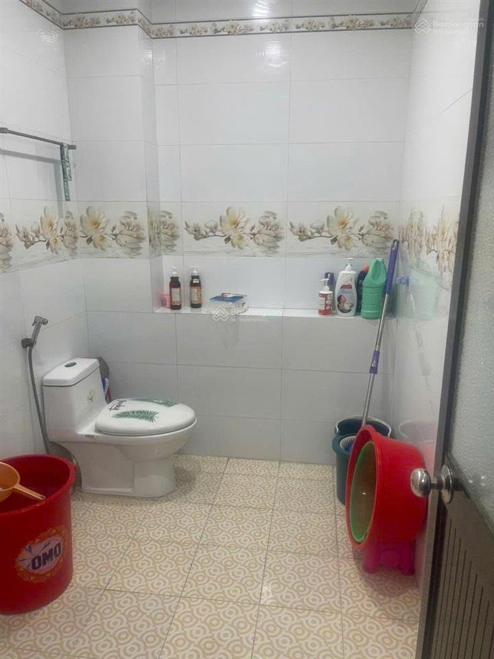 Bán nhà 4x16m, 4 tầng, mặt tiền xe tải kdc bùi minh trực, p.5, q.8