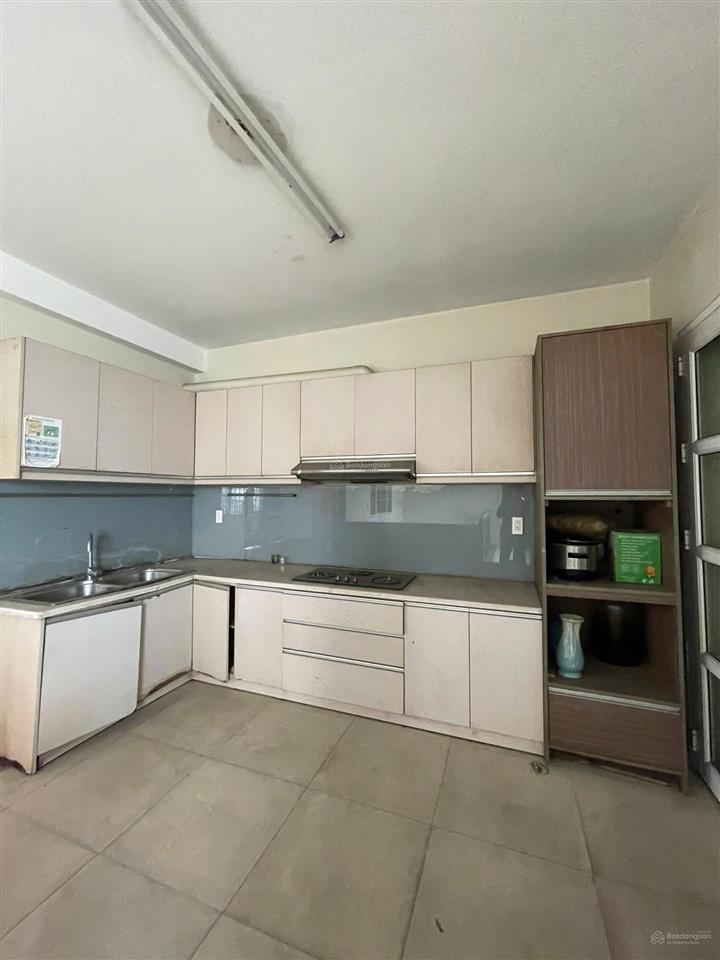 Bán nhà 12x18m, 4 tầng, đường nội bộ tạ quang bửu, p.4, q.8