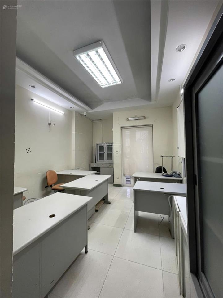 Bán nhà 12x18m, 4 tầng, đường nội bộ tạ quang bửu, p.4, q.8