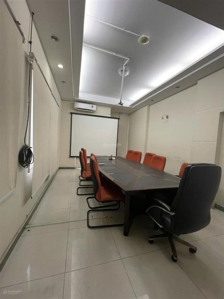 Bán nhà 12x18m, 4 tầng, đường nội bộ tạ quang bửu, p.4, q.8
