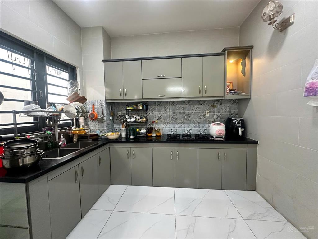 Bán nhà 6x18m, 4 tầng, kdc him lam, p.7, q.8