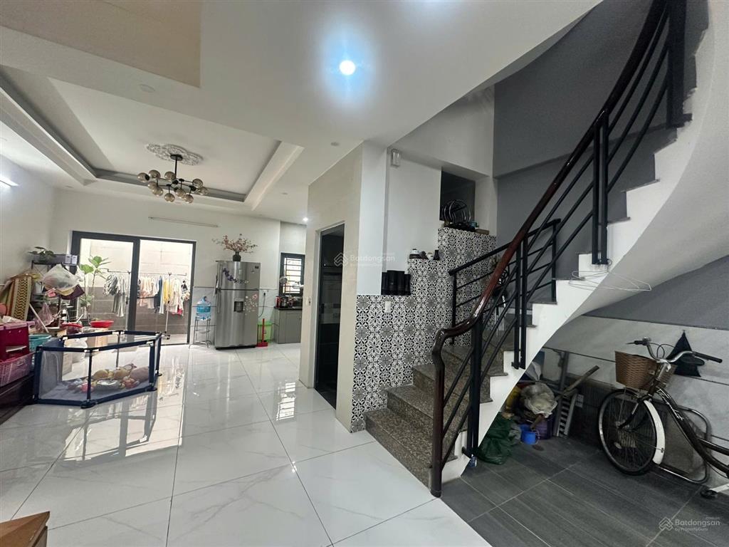 Bán nhà 6x18m, 4 tầng, kdc him lam, p.7, q.8