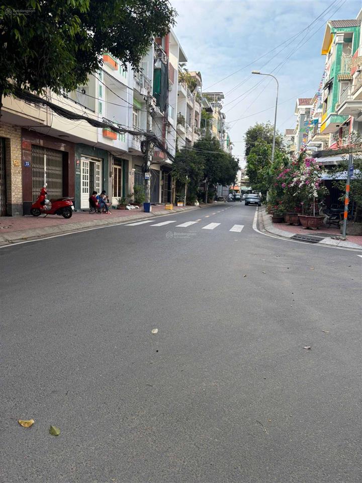 Bán đất 4x16m, cao lỗ, cách tttm aeon khoảng 400m, p.4, q.8.  0901 364 ***