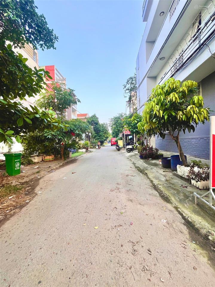 Đất 4x24m, kdc lê bôi, p.7, q.8